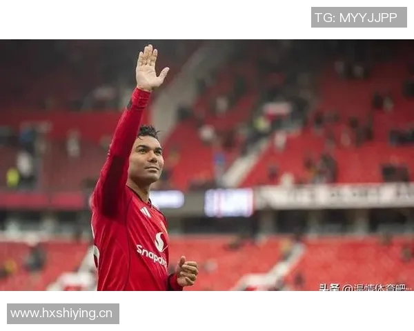 曼联理发哥高歌阿莫林之歌庆祝球队联赛三连胜仅需两场胜利