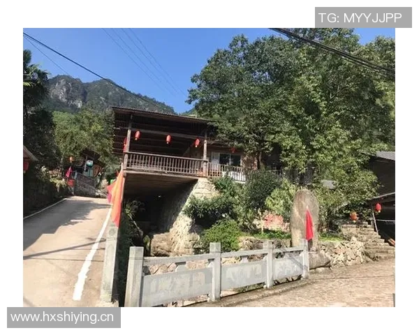 姆伯莫赞舍什科传球精彩海文与B费默契配合助力进球