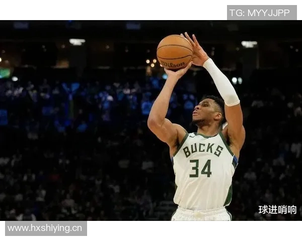 小里盛赞字母哥风度翩翩湖记调侃其在比赛用球管理上有所提升