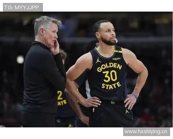 库里谈进攻角色变化斯潘塞主控让我更专注无球跑动创造空间