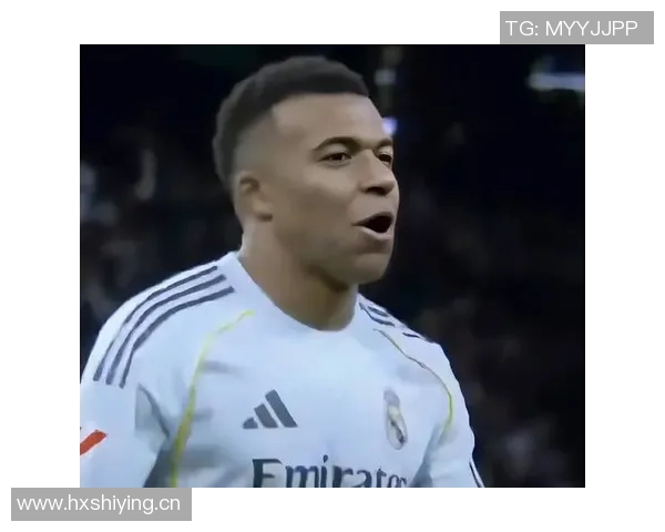 姆巴佩带伤出战冲击C罗纪录或将缺席超级杯比赛 姆巴佩带伤出战冲击C罗纪录或将缺席超级杯比赛